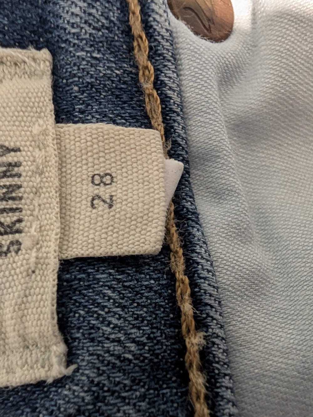 Madewell 10" High-Rise Skinny Jeans in Hayes Wash 28 - Picture 10 of 11